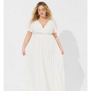 BRAND NEW white dress from Torrid. Size 22w